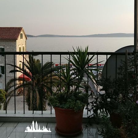 Apartments Nina Riva คาชเตลา ภายนอก รูปภาพ