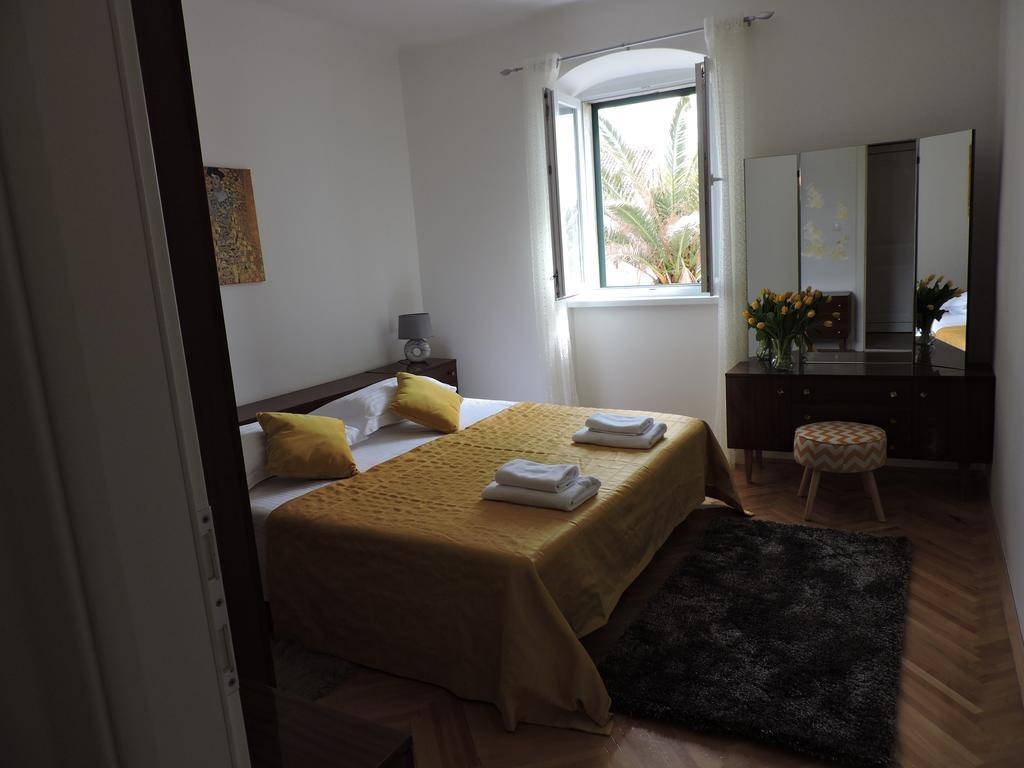 Apartments Nina Riva คาชเตลา ภายนอก รูปภาพ