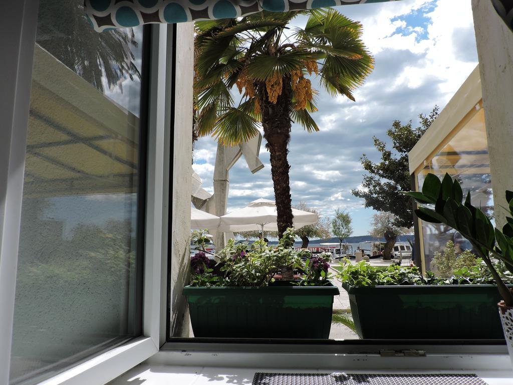 Apartments Nina Riva คาชเตลา ภายนอก รูปภาพ
