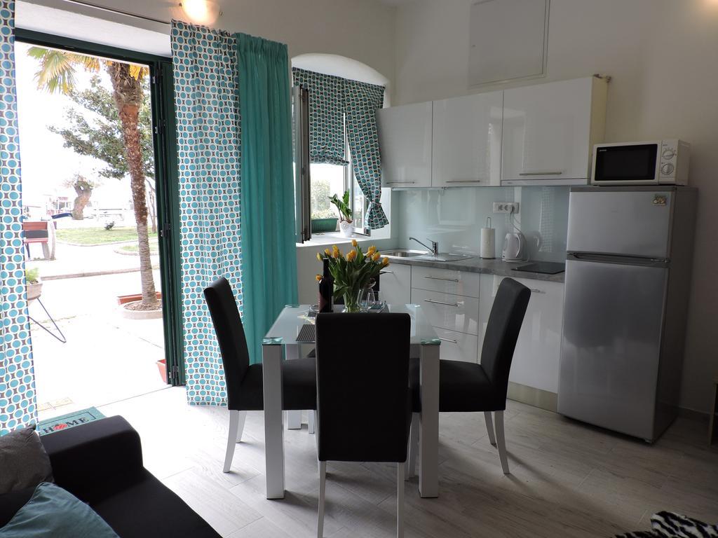 Apartments Nina Riva คาชเตลา ภายนอก รูปภาพ