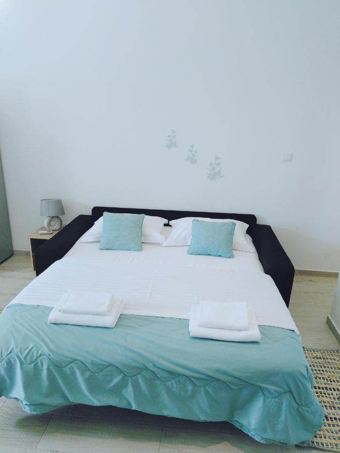 Apartments Nina Riva คาชเตลา ภายนอก รูปภาพ